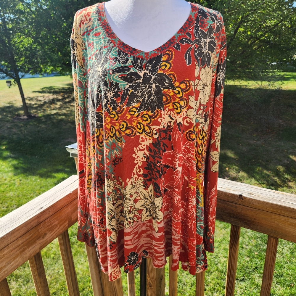 Johnny Was XXL/ Size 18 Vneck Floral Top Comfy Stretch